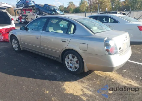 2005 Nissan Altima 2.5 S z USA, uszkodzony, nr VIN 1N4AL11D05N441856